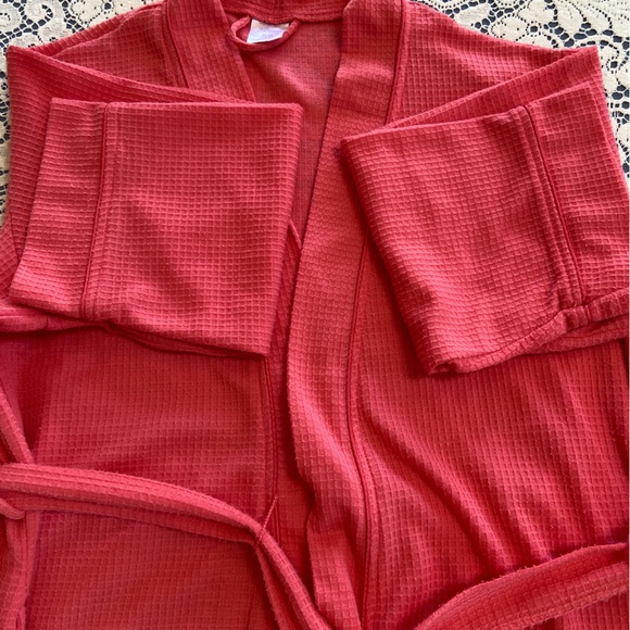 + Plus Size Bundle Sale - Secret Treasures Sleepwear Robe and PJ Set - Size L/XL - Picture 14 of 16